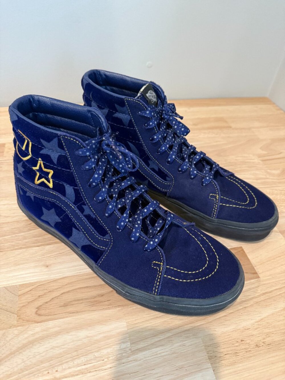Vans x Disney Sk8-Hi Sorcerers Apprentice Mickey Fantasia - Mens 10.5/Women 12